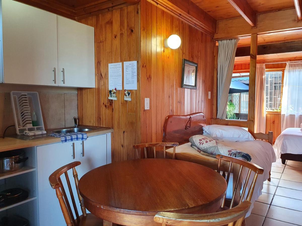 Lakeside Accommodation Knysna Exteriör bild