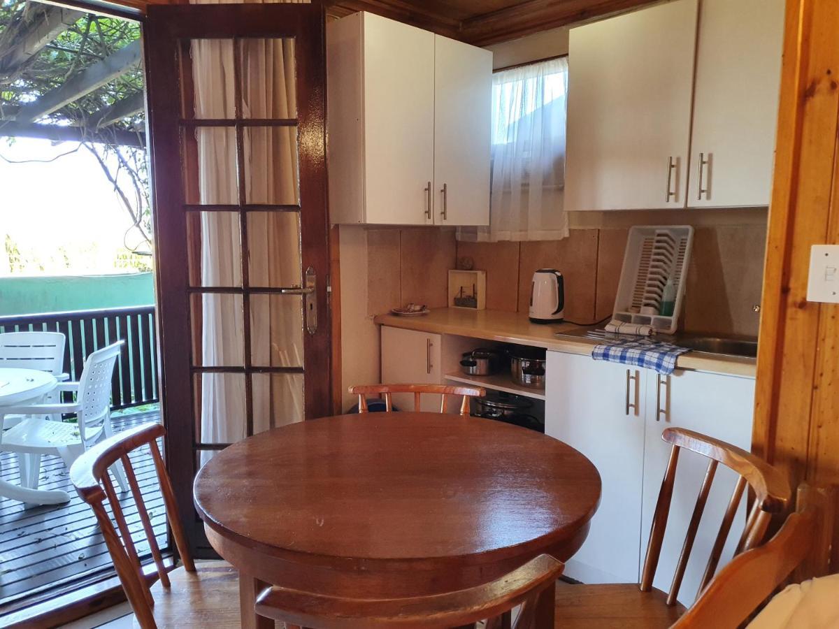 Lakeside Accommodation Knysna Exteriör bild