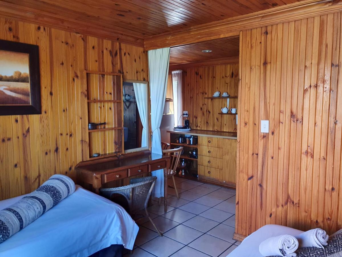 Lakeside Accommodation Knysna Exteriör bild